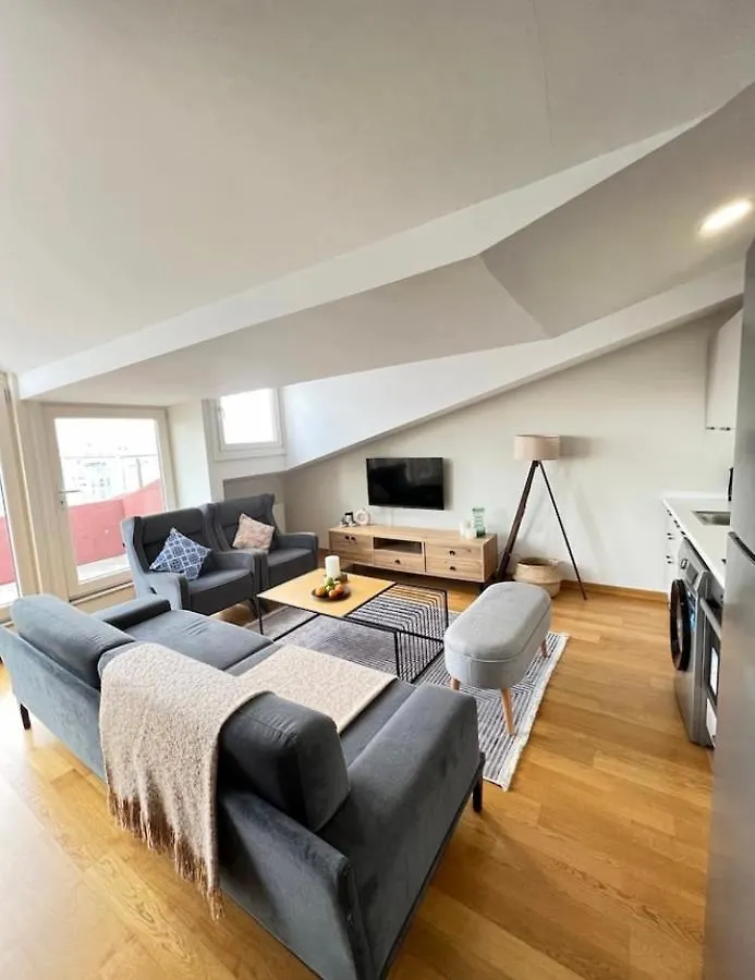 Wonder Homes- Wonder Penthouse With Large Terrace Taksim Square Istanbul