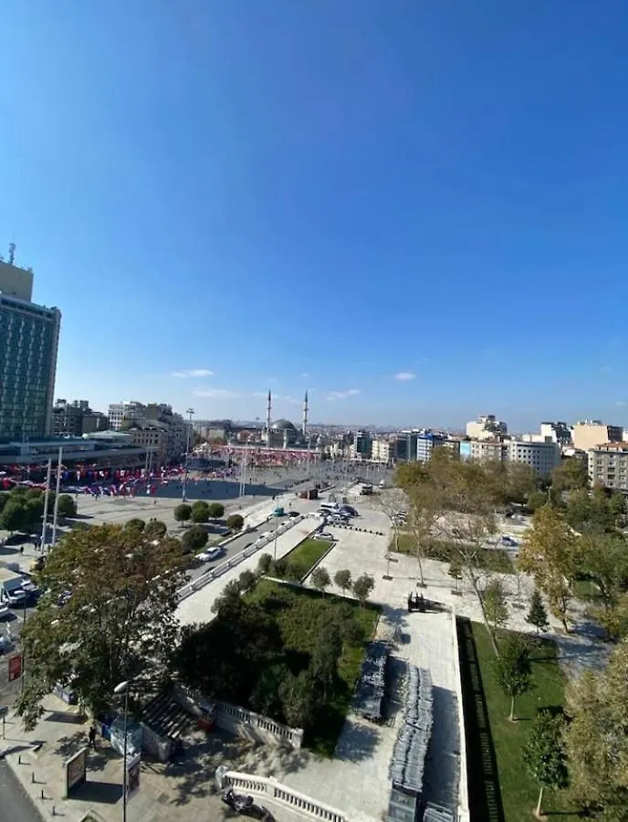 Wonder Homes- Wonder Penthouse With Large Terrace Taksim Square Istanbul Apartment