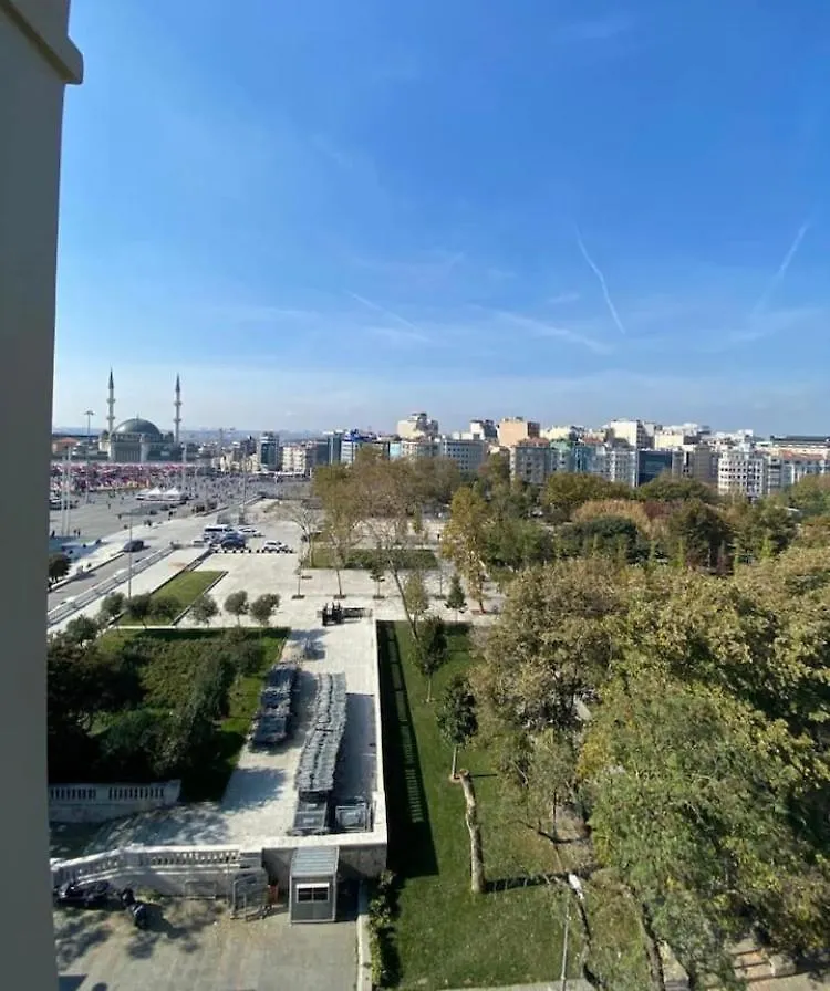 Apartment Wonder Homes- Wonder Penthouse With Large Terrace Taksim Square Istanbul
